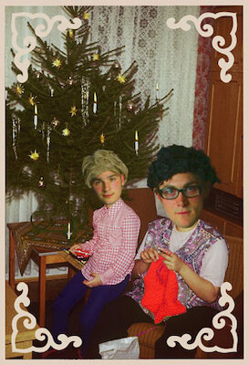 Bild: Zärtlichkeiten mit Freunden - Weihnachtsfeier