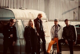 Bild: The Golden Coats / WATT MIT KULTUR 2026 - Circus Axo / Strand von Schillig / Konzert mit der Kultband aus WHV