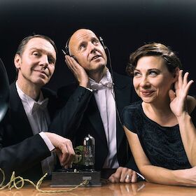 Bild: ACHTUNG, ACHTUNG; HIER SPRICHT BERLIN