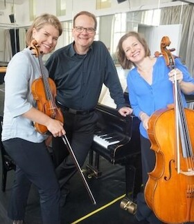 Bild: „Fantasiestücke in Hoffmanns Manier“ auf Schloss Nennhausen - Konzertlesung mit Werken von E.T.A.Hoffmann, Beethoven und Schuman