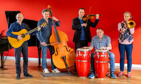 Bild: Lehrkräfte der Musikschule Hofgeismar - Musikalisch wachgeküsst - Sababurg Open Air