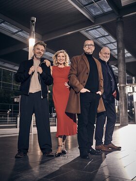 Bild: Kom(m)ödchen-Ensemble - Nö. Eine Entgleisung - Satirisches Theaterstück