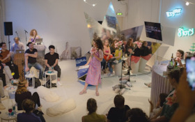 Bild: STORY KARAOKE BAR + Mittekill (DJ/Elektronix) - Walpurgisnacht