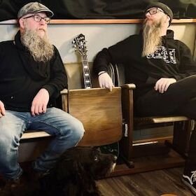 Bild: 18. Grevenbroicher Gitarrenwochen -  Rob Collins & Paddy Boy