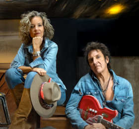 Bild: Carl Carlton & Melanie Wiegmann and the Great Band - Miles of Time Tour 2026