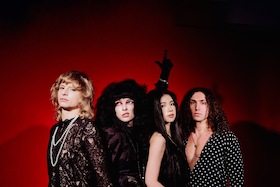 Bild: Starbenders - The Beast Goes On Tour