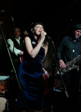 Bild: AMHELL BAREFOOT and Her European Allstars - Rhythm & Blues, Jazz, Swing