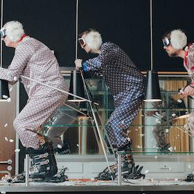 Bild: Drei Männer im Schnee - von Erich Kästner