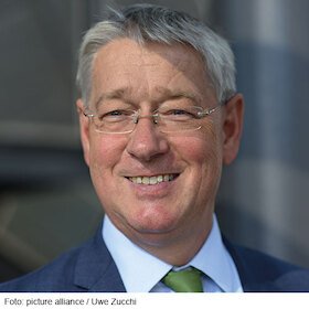 Bild: Eckart Conze - Friedlos