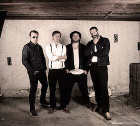 Bild: GASTONE & FRIENDS - 1€ Spende für die Kinderkrebshilfe