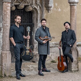 Bild: Cobario - Strings On Fire