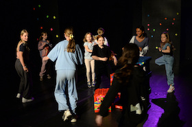 Bild: Ein ganz normaler Schultag - Eine Aufführung des Kinderclubs