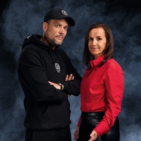 Bild: Verurteilt - der Gerichtspodcast - mit Basti Red und Heike Borufka