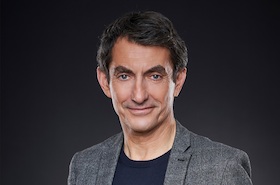 Bild: KNACKI DEUSER - Humorintelligenz - Die neue Stand-Up-Show