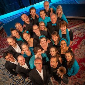 Bild: Jazzchor Freiburg meets Joo Kraus - Vocal Surf & Jazz Infusion