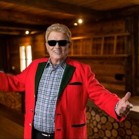Bild: Heino auf dem Mühldorfer Traditionsvolksfest - Party-Tour
