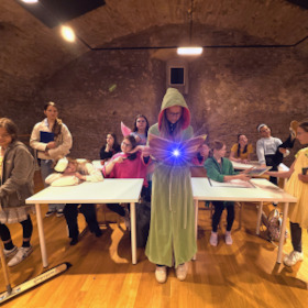 Bild: BiBi in Wonderland - Eine Kooperation der Musikschule im Schloss und der Kunstschule Labyrinth