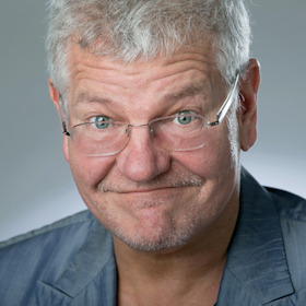 Bild: Werner Koczwara - Einer flog übers Ordnungsamt