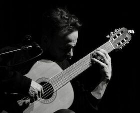 Bild: NILS WITTROCK - (The Hirsch Effekt) - Akustik Tour