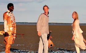 Bild: Nils Kercher Trio mit Special Guest Oumar Barou Kouyaté (Mali) - African Pulse & Nordic Space