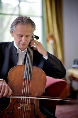 Bild: Pieter Wispelwey (Barockcello & Violoncello piccolo) - 7. Konzert Musikverein Bamberg Saison 2026/27