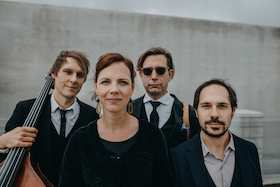 Bild: Julienne et les chats noirs