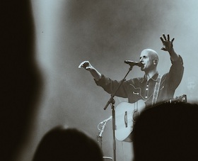 Bild: MILOW - BOY MADE OUT OF STARS UNPLUGGED
