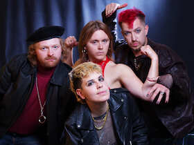 Bild: MAZ AND THE PHANTASMS - (GB) – Surf-Punk / Indie-Pop