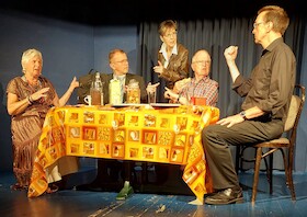 Bild: Theatergruppe Suhlendorf - (K)ein Zimmer frei