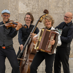 Bild: Orchestra Mondo - Wo Rhythmen tanzen und Melodien träumen