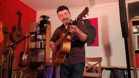 Bild: Micha Kern - Der Gitarrenmann aus Übersse - Darstädter Gitarren-Konzerte