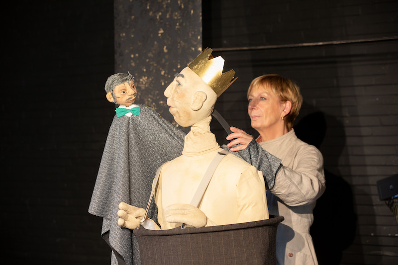 Des Kaisers neue Kleider - von und mit Petra Albersmann ab 4 Jahre - 35 Jahre Theater Albersmann
