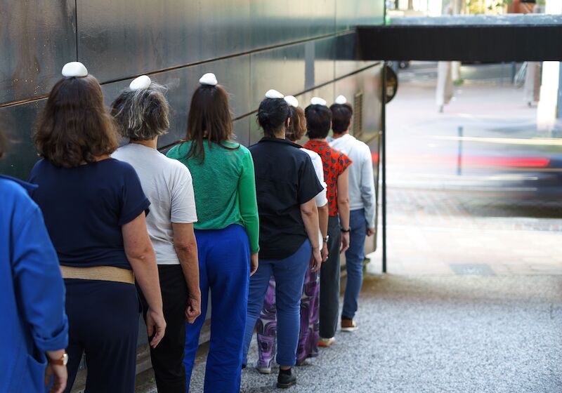 Nick Steur - "Care to Carry" - BILDSTÖRUNG Straßentheaterfestival Detmold