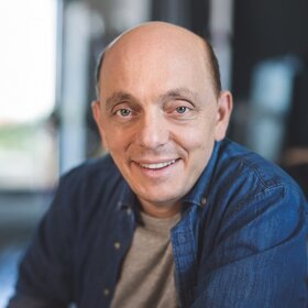 Image: Bernhard Hoëcker