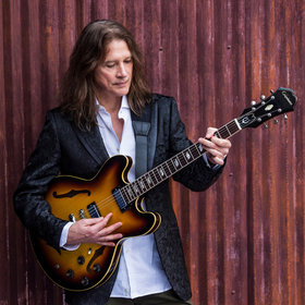 Image: Robben Ford