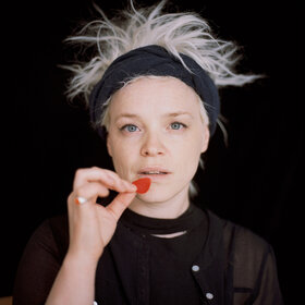 Image: Wallis Bird