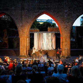 Image: Sommertheater am Alex