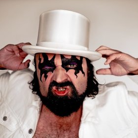 Image: Hank von Hell