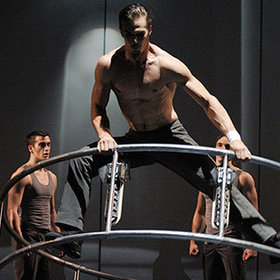 Image: Cirque Éloize
